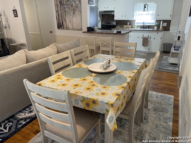 Image 3 of 52 For 113 Creekview