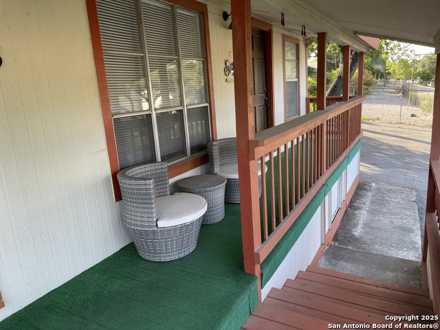 Image 35 of 52 For 113 Creekview