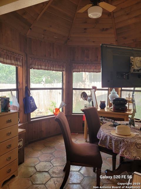 Image 22 of 44 For 3507 Green Spring