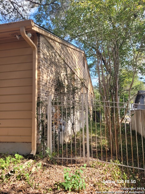 Image 40 of 44 For 3507 Green Spring