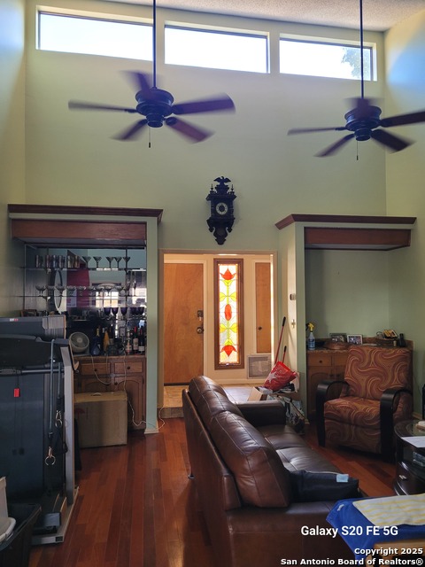 Image 5 of 44 For 3507 Green Spring