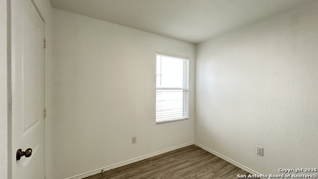 Image 10 of 23 For 8155 Nube Medina