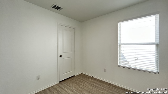 Image 12 of 23 For 8155 Nube Medina