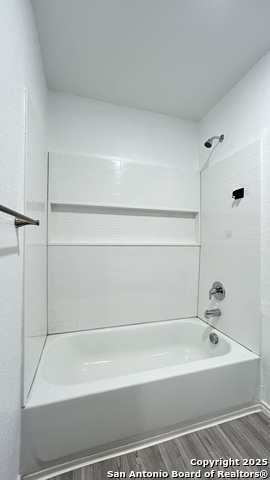 Image 14 of 23 For 8155 Nube Medina