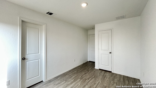 Image 19 of 23 For 8155 Nube Medina