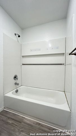 Image 22 of 23 For 8155 Nube Medina