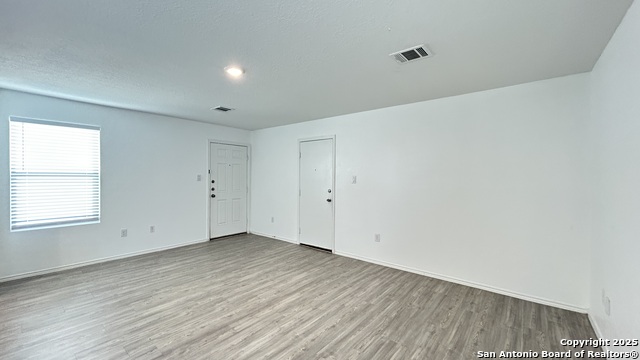 Image 4 of 23 For 8155 Nube Medina