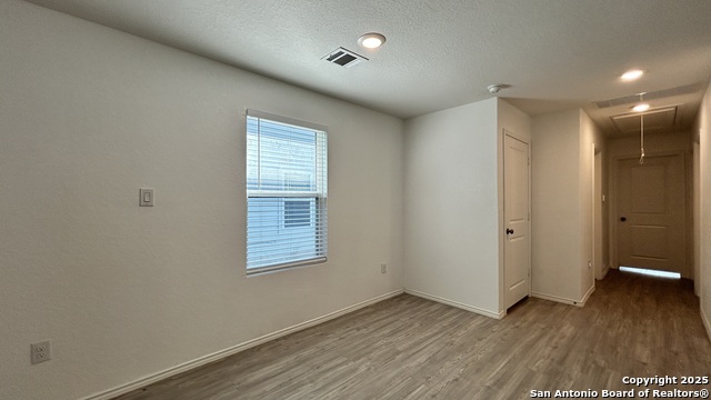 Image 7 of 23 For 8155 Nube Medina