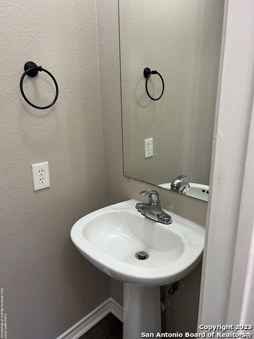 Image 10 of 33 For 10027 Vasso View 3