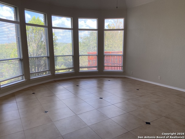 Image 10 of 49 For 1711 Winding View