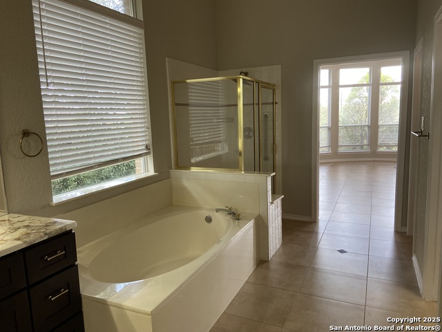 Image 17 of 49 For 1711 Winding View