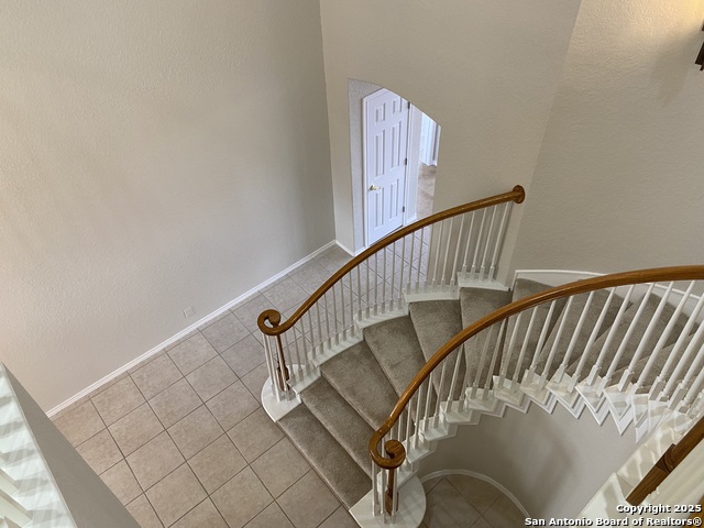 Image 26 of 49 For 1711 Winding View