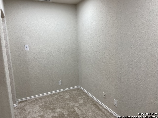 Image 33 of 49 For 1711 Winding View