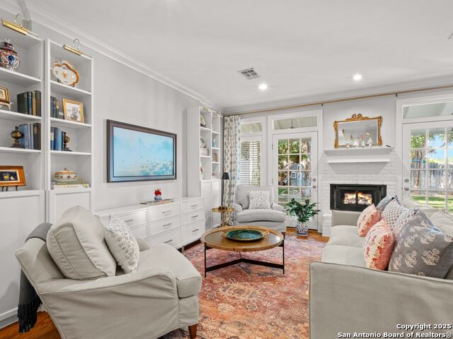 Image 17 of 32 For 351 Rosemary Avenue