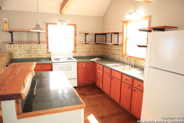 Image 9 of 11 For 14949 Tx Hwy 16