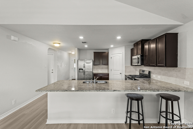 Listing photo id 15 for 9320 Cord Grass