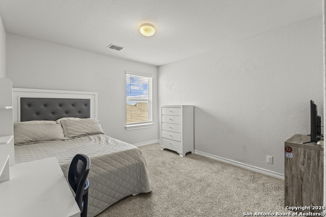 Listing photo id 28 for 9320 Cord Grass