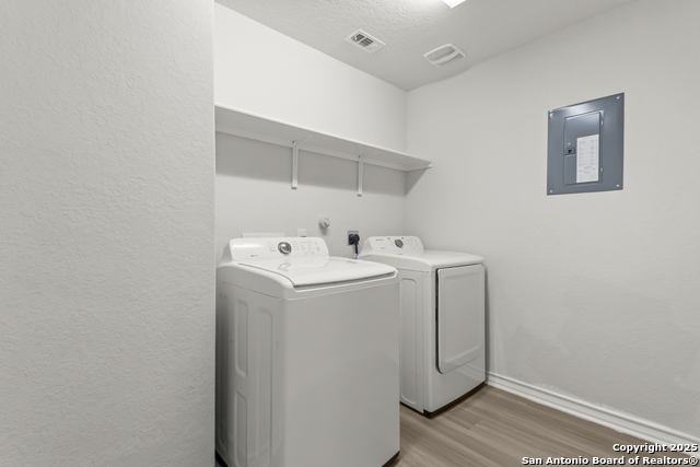 Listing photo id 31 for 9320 Cord Grass