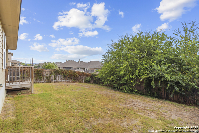 Listing photo id 35 for 9320 Cord Grass