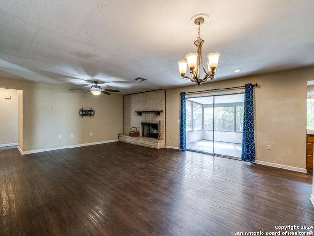 Image 12 of 38 For 5830 Freemans Farm St