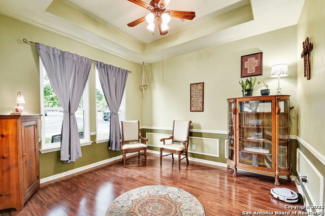 Image 16 of 35 For 24738 Crescent Path