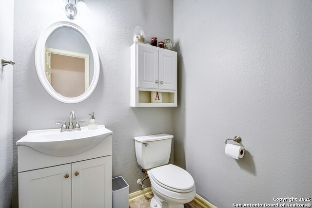 Image 18 of 35 For 24738 Crescent Path