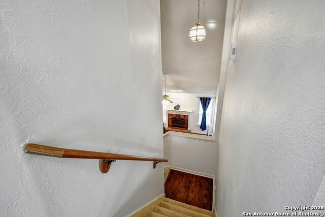 Image 23 of 35 For 24738 Crescent Path