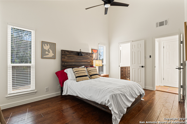 Image 11 of 17 For 5702 Spring Sunshine