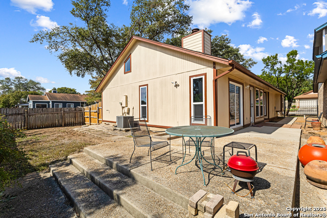 Image 15 of 17 For 5702 Spring Sunshine