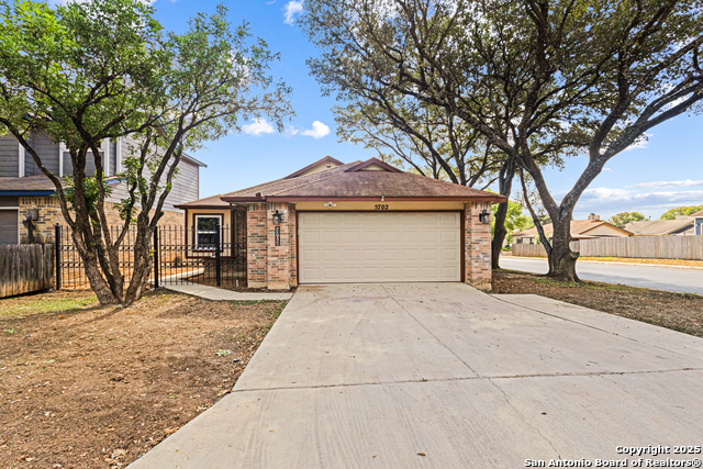 Image 2 of 17 For 5702 Spring Sunshine