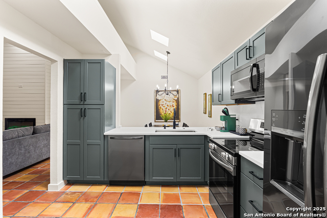 Image 9 of 17 For 5702 Spring Sunshine