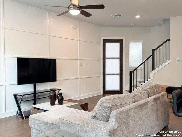 Image 9 of 28 For 5843 Whitby Unit 13