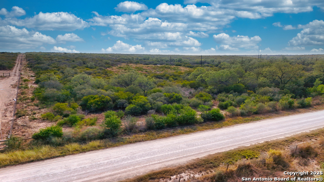 Details for 291 County Road 1670, Moore, TX 78057