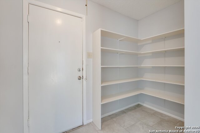 Image 14 of 33 For 7323 Belmede