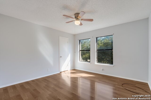 Image 21 of 33 For 7323 Belmede