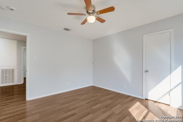 Image 22 of 33 For 7323 Belmede