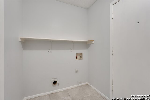 Image 29 of 33 For 7323 Belmede