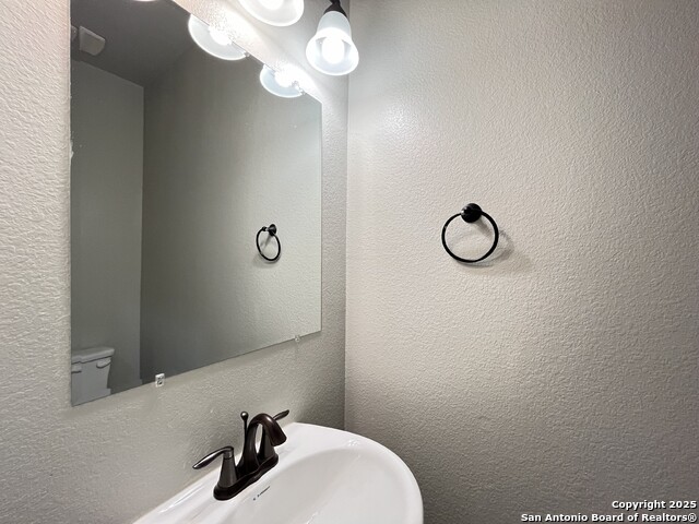 Image 17 of 39 For 6419 Melanzane Ave 3