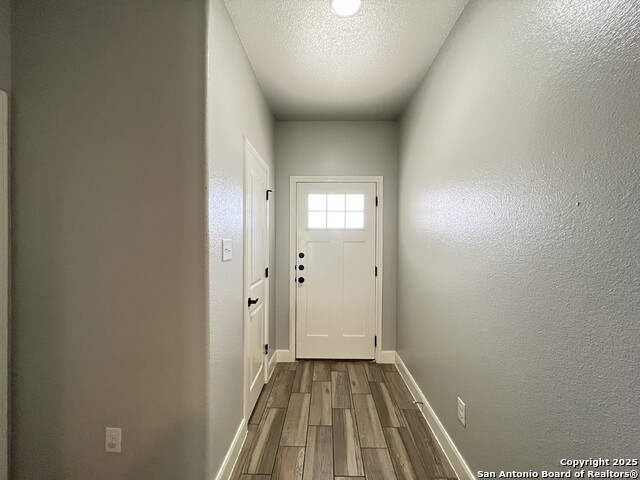 Image 33 of 39 For 6419 Melanzane Ave 3