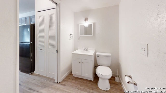 Image 17 of 44 For 7041 Glen Mist