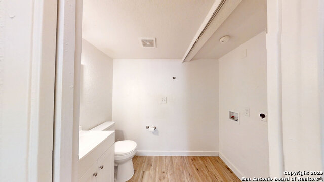 Image 22 of 44 For 7041 Glen Mist