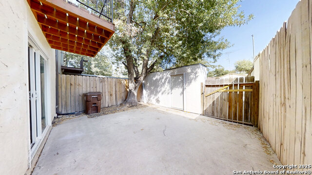 Image 38 of 44 For 7041 Glen Mist