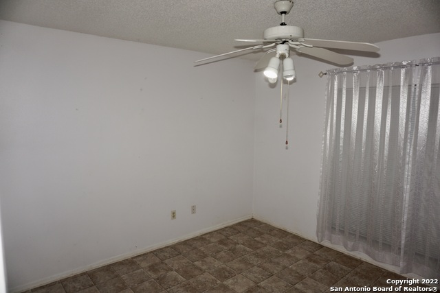 Image 23 of 37 For 2434 Field Wood