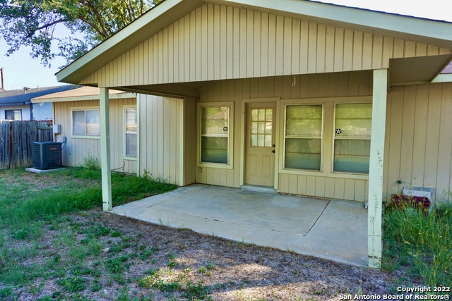 Image 35 of 37 For 2434 Field Wood