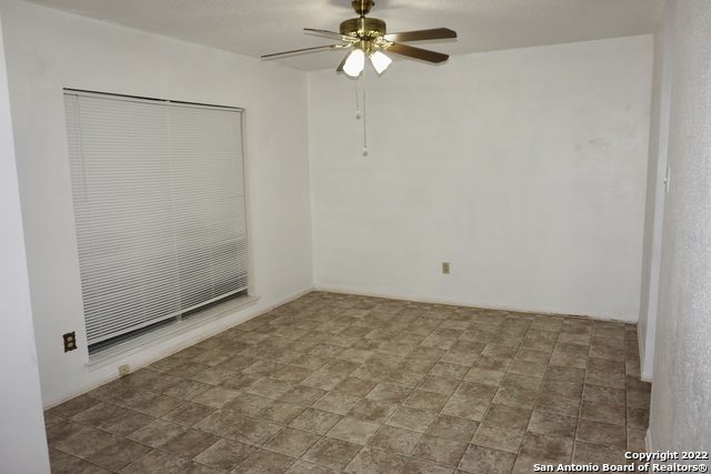 Image 9 of 37 For 2434 Field Wood