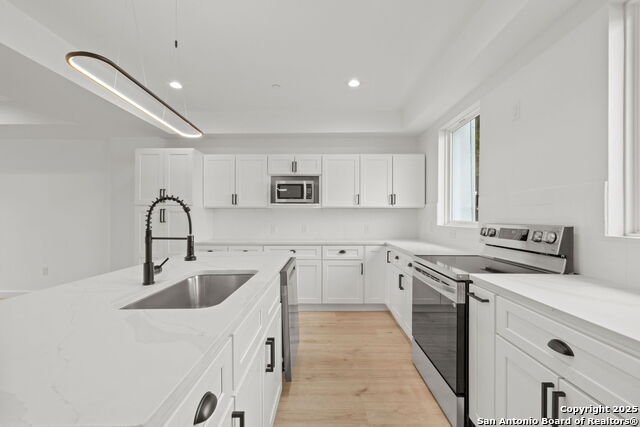 Image 15 of 39 For 308 Mesquite St S 103