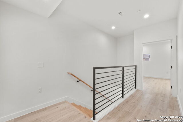 Image 23 of 39 For 308 Mesquite St S 103