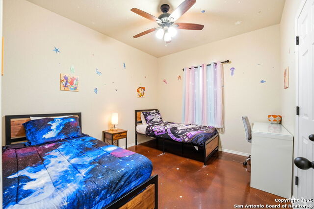Listing photo id 15 for 10115 Westover Bluff