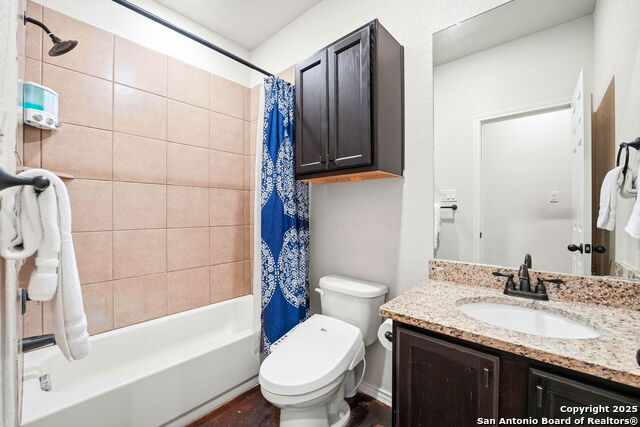 Listing photo id 17 for 10115 Westover Bluff