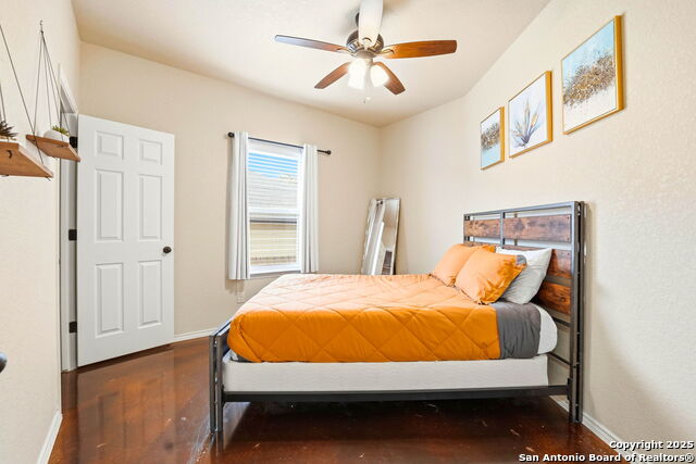 Listing photo id 18 for 10115 Westover Bluff